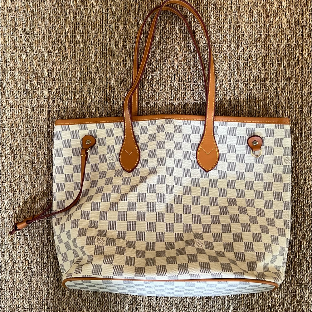 White and Tan Check Canvas Tote with Tan Trim - Picture 12 of 12